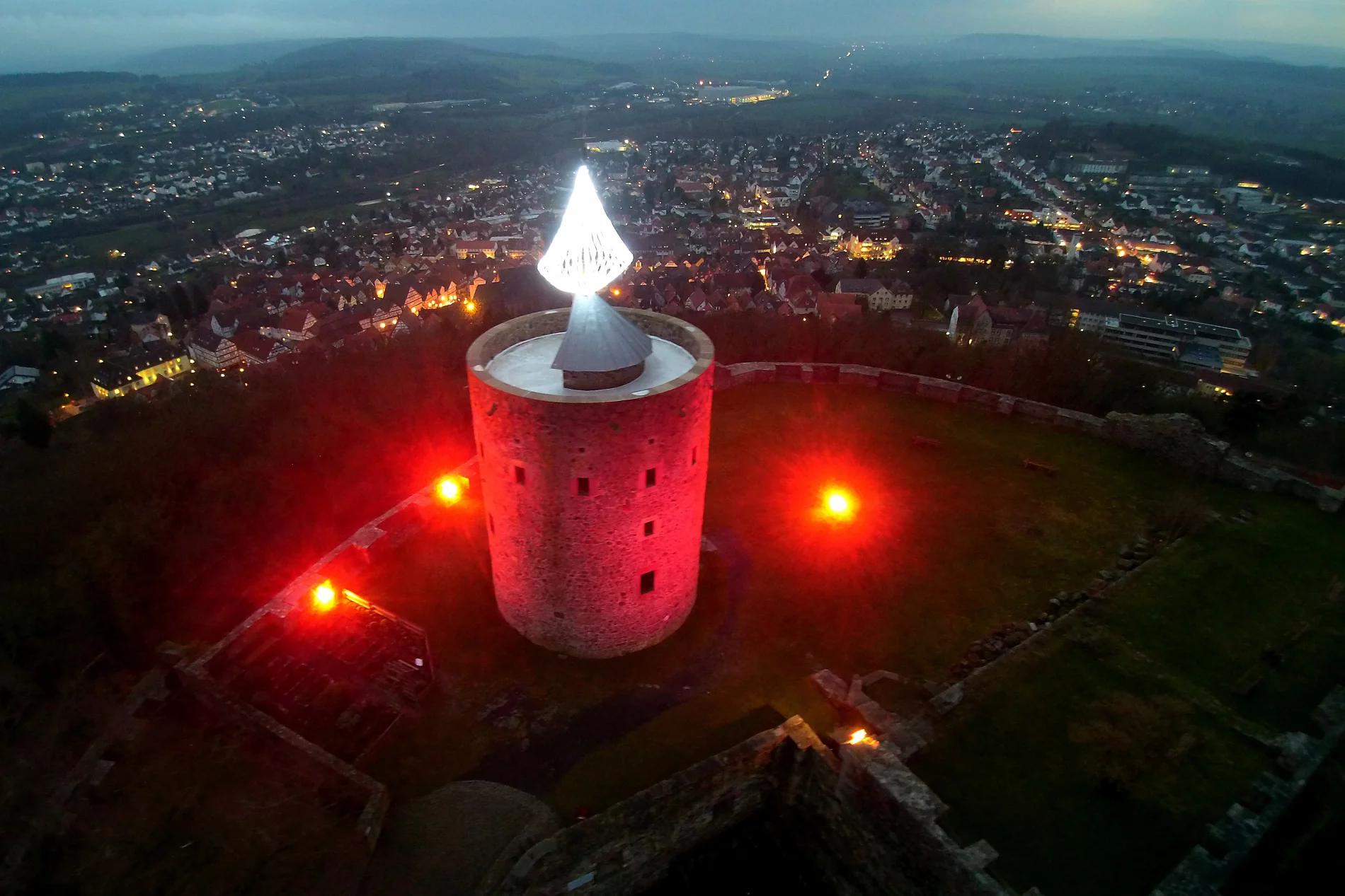 Anzünden der Burgkerze in Homberg (Efze)